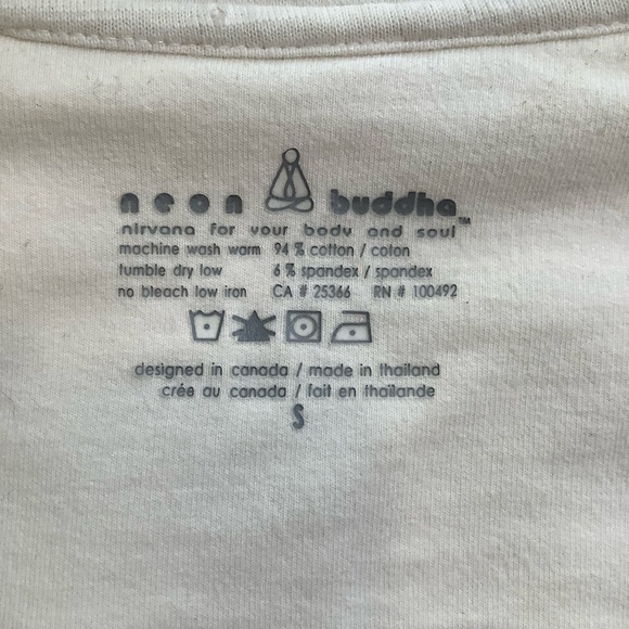 NEON BUDDHA Cream Ruffle Cardigan Ornamental Buttons Size S - Picture 12 of 15